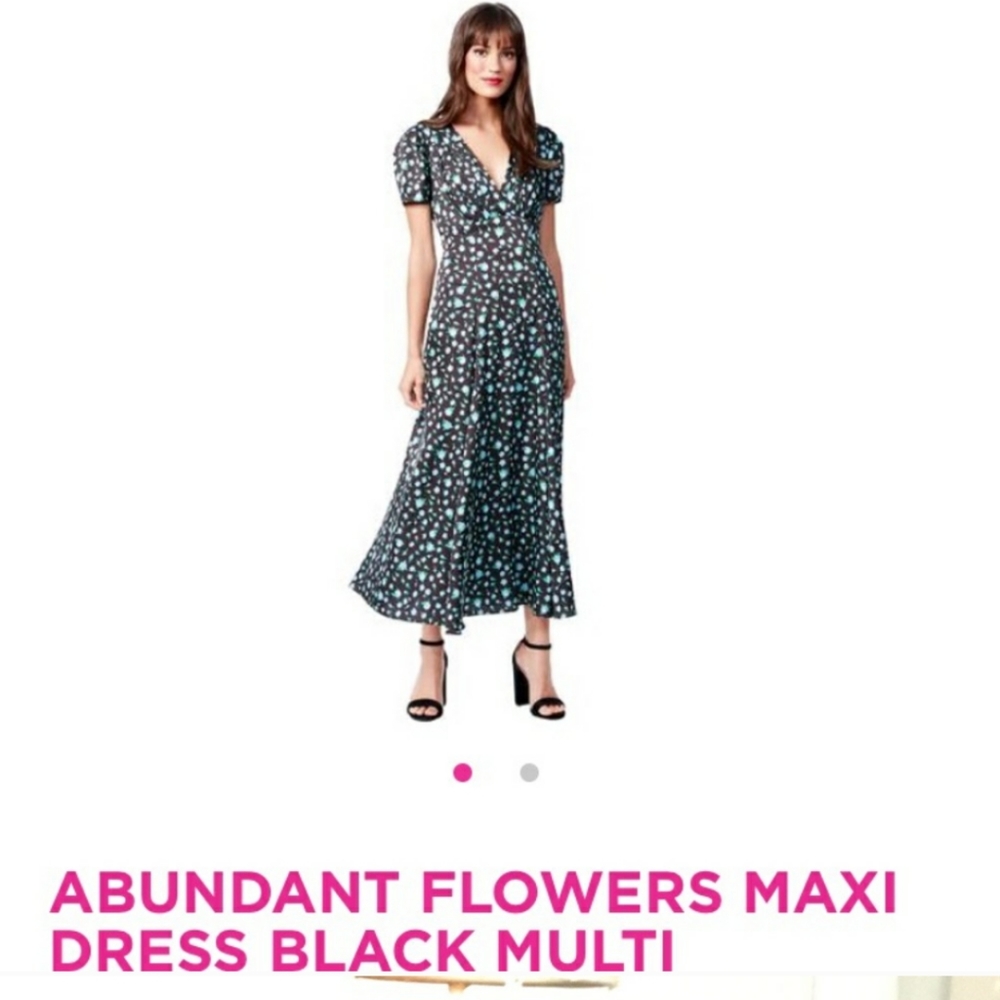 Betsy Johnson -Abundant Flowers Maxi Dress